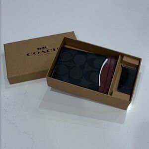New in Box Men’s Coach Monogram Card Holder and Money Clip Set
